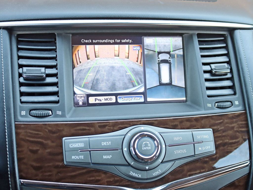 2017 Nissan Armada Platinum photo 17