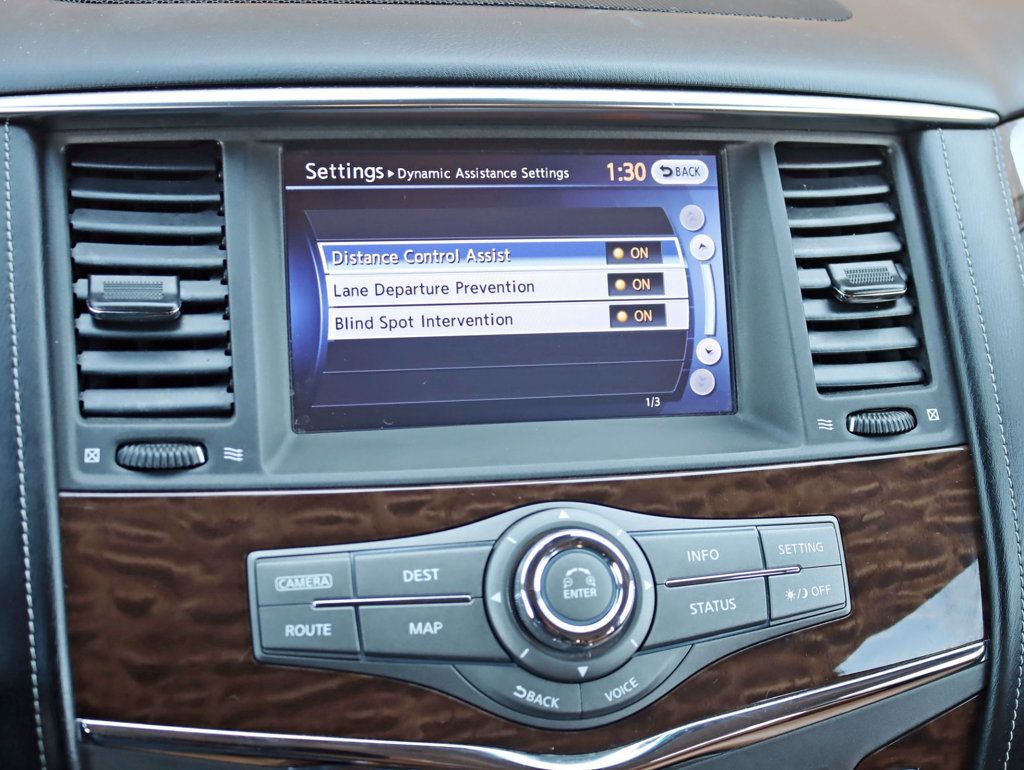 2017 Nissan Armada Platinum photo 18