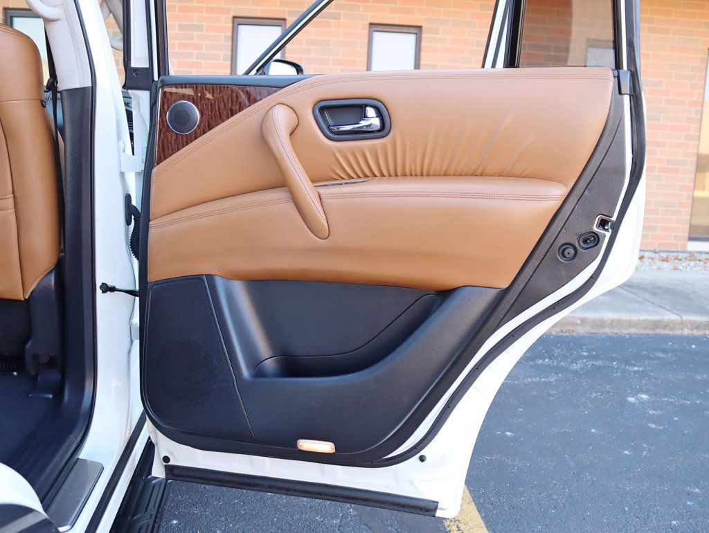 2017 Nissan Armada Platinum photo 33