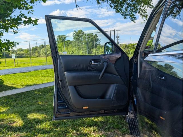 2017 Nissan Armada 4x4 Platinum - 23025645 - 9