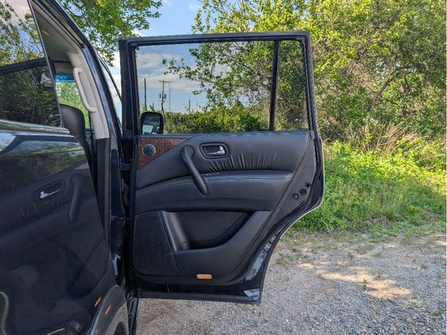 2017 Nissan Armada 4x4 Platinum - 23025645 - 11