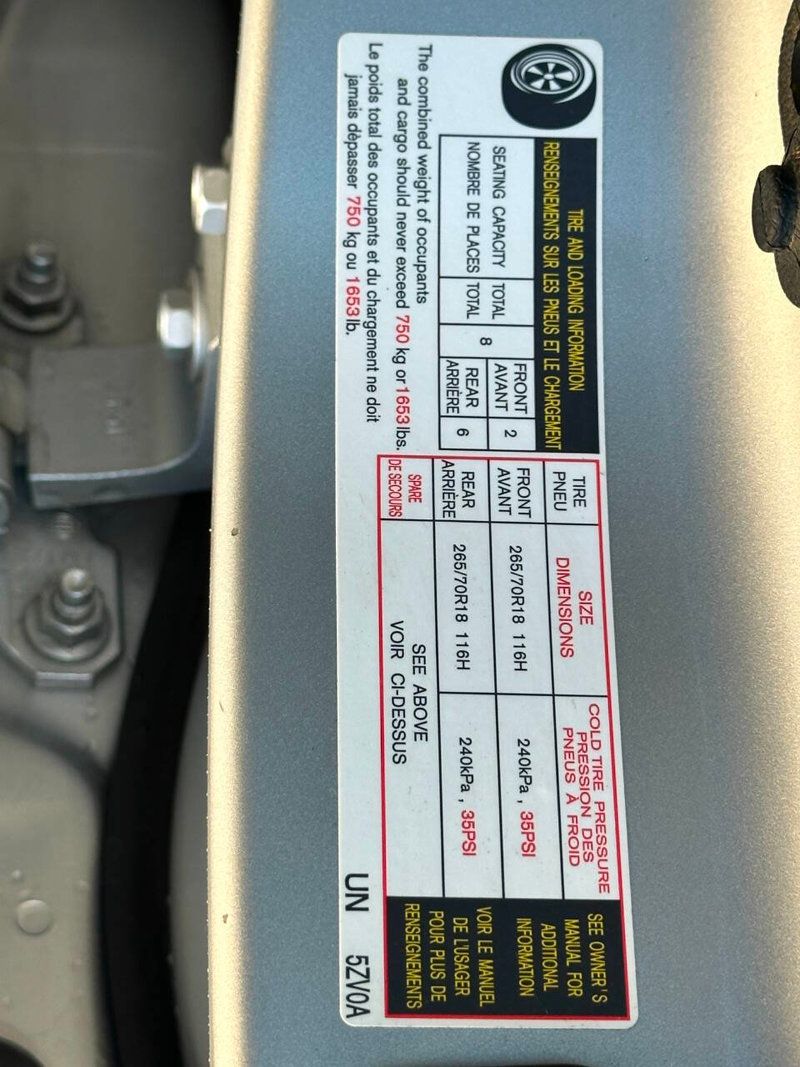 2017 Nissan Armada 4x4 SV - 22877595 - 17