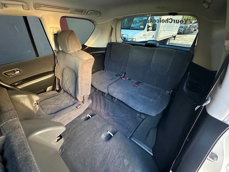 2017 Nissan Armada 4x4 SV - 22877595 - 22