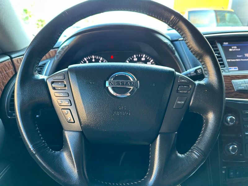 2017 Nissan Armada 4x4 SV - 22877595 - 33
