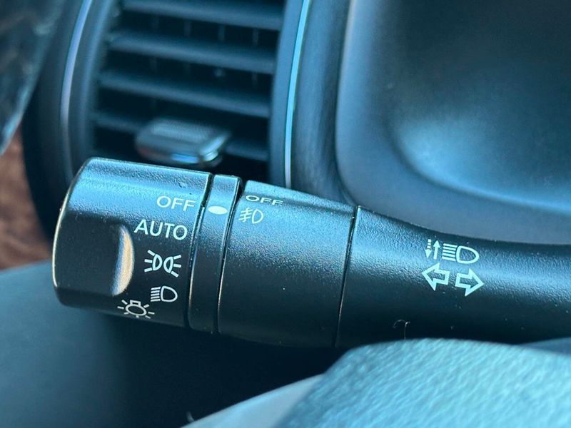 2017 Nissan Armada 4x4 SV - 22877595 - 36