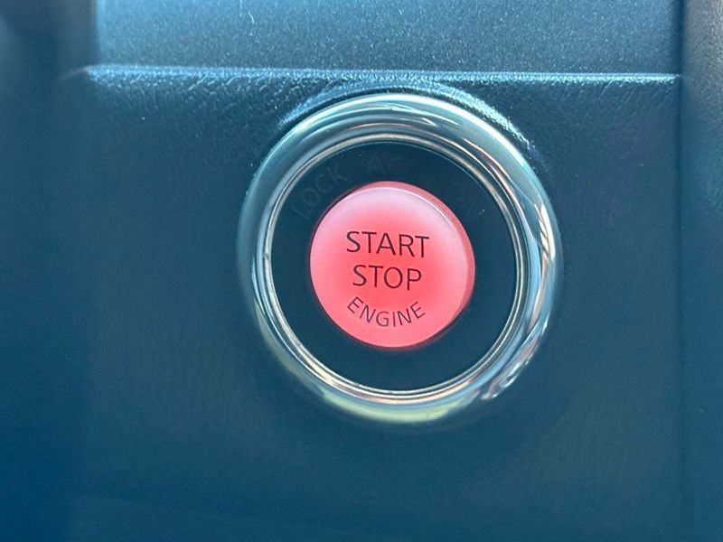 2017 Nissan Armada 4x4 SV - 22877595 - 40