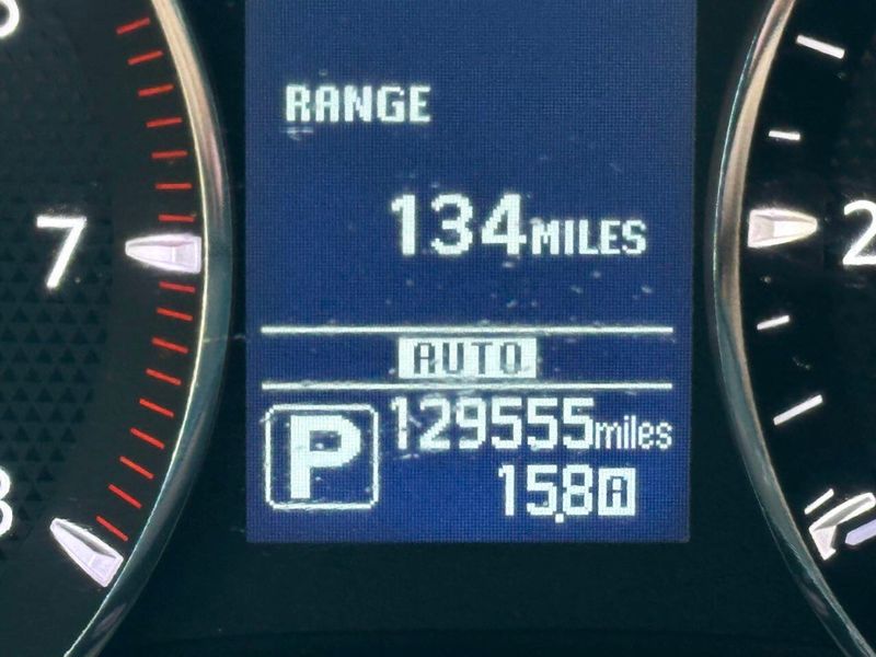 2017 Nissan Armada 4x4 SV - 22877595 - 52