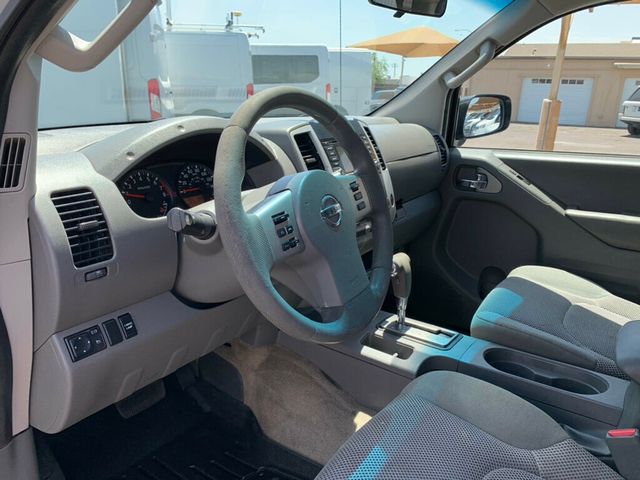 2017 Nissan Frontier Crew Cab 4x2 SV V6 Automatic - 23052762 - 14