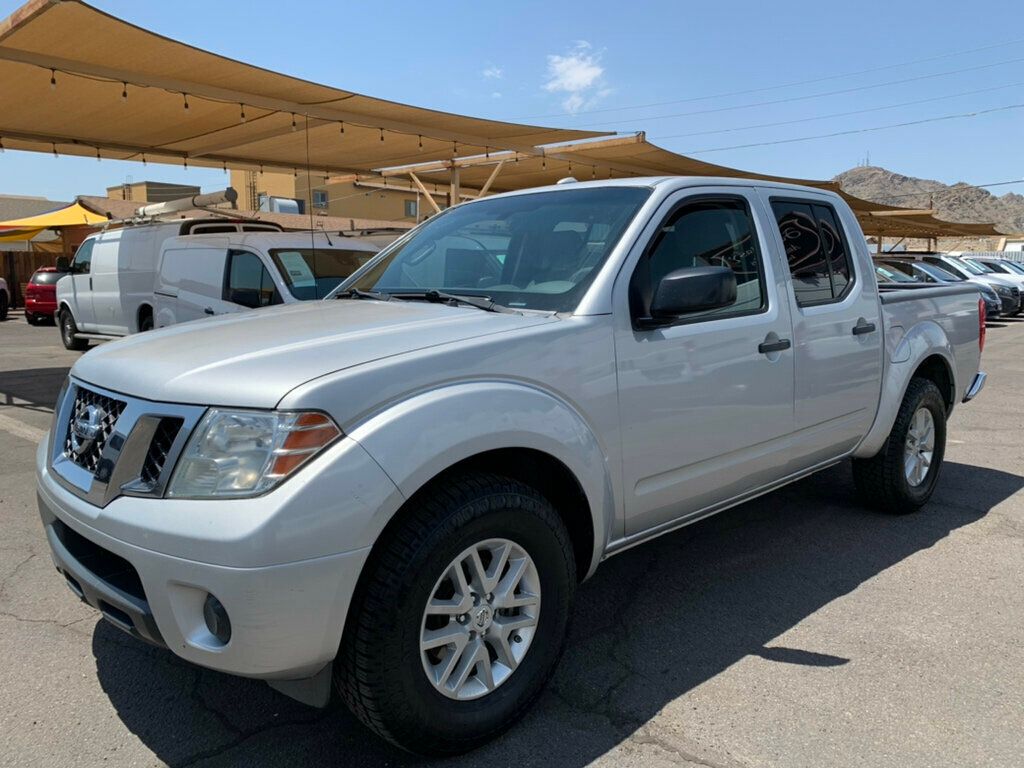 2017 Nissan Frontier Crew Cab 4x2 SV V6 Automatic - 23052762 - 4