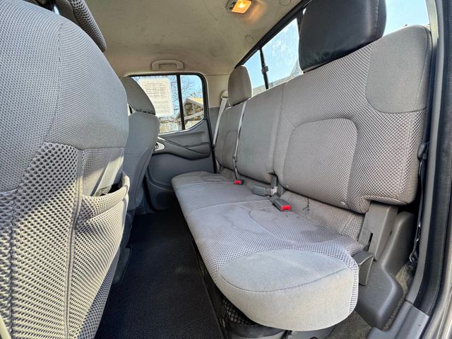 2017 Nissan Frontier Crew Cab 4x2 SV V6 Automatic - 22972942 - 11