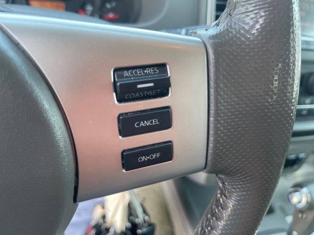 2017 Nissan Frontier Crew Cab 4x2 SV V6 Automatic - 22972799 - 9