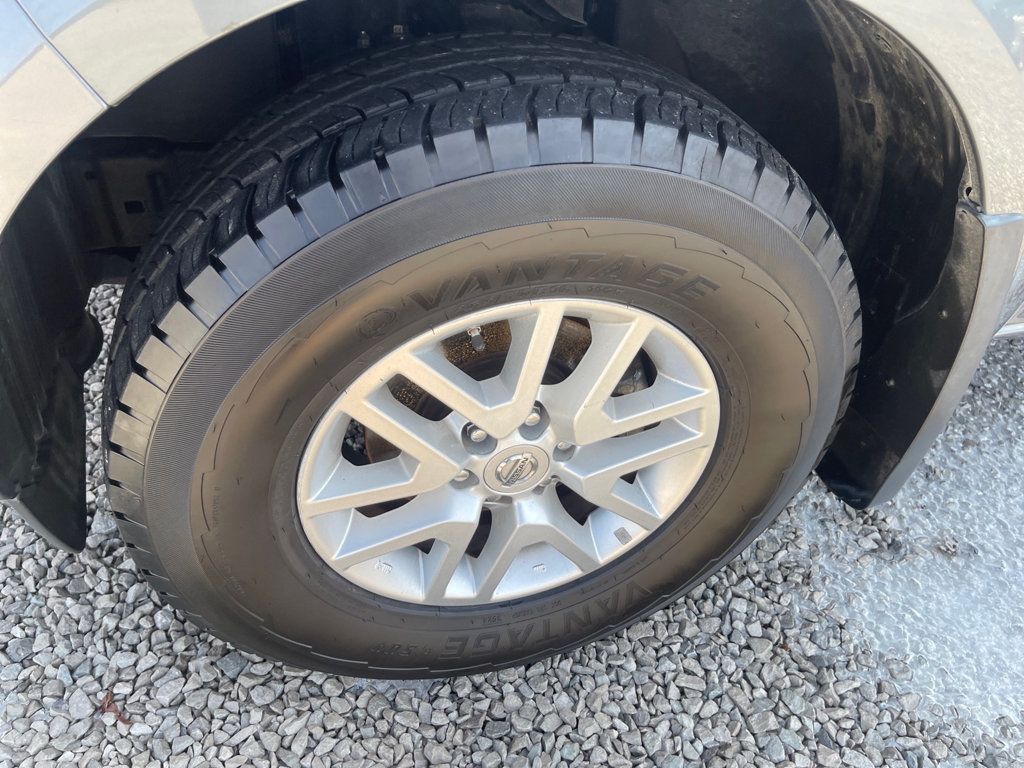 2017 Nissan Frontier Crew Cab 4x2 SV V6 Automatic - 22972799 - 5