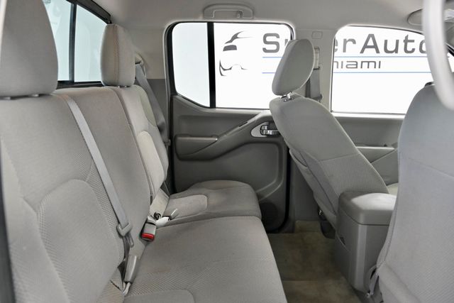 2017 Nissan Frontier Crew Cab 4x2 SV V6 Automatic - 23028797 - 13