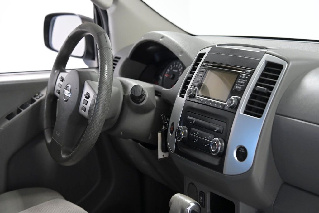 2017 Nissan Frontier Crew Cab 4x2 SV V6 Automatic - 23028797 - 16