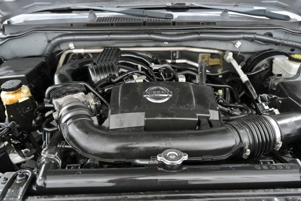 2017 Nissan Frontier Crew Cab 4x2 SV V6 Automatic - 23028797 - 18