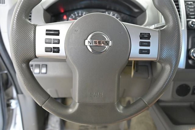 2017 Nissan Frontier Crew Cab 4x2 SV V6 Automatic - 23028797 - 19