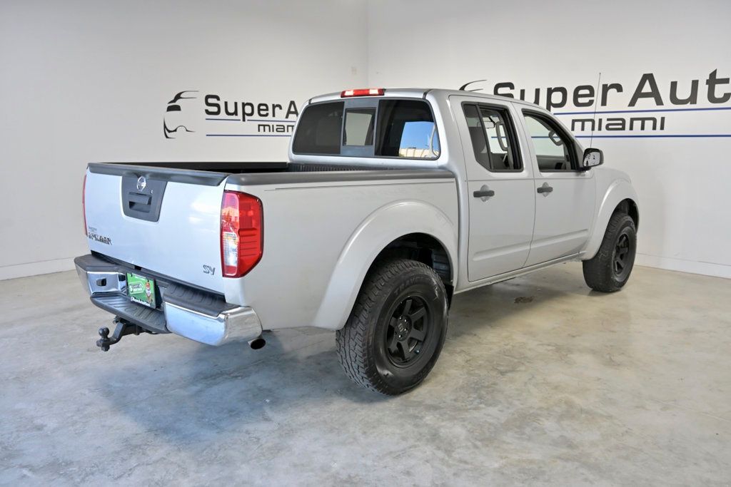 2017 Nissan Frontier Crew Cab 4x2 SV V6 Automatic - 23028797 - 3