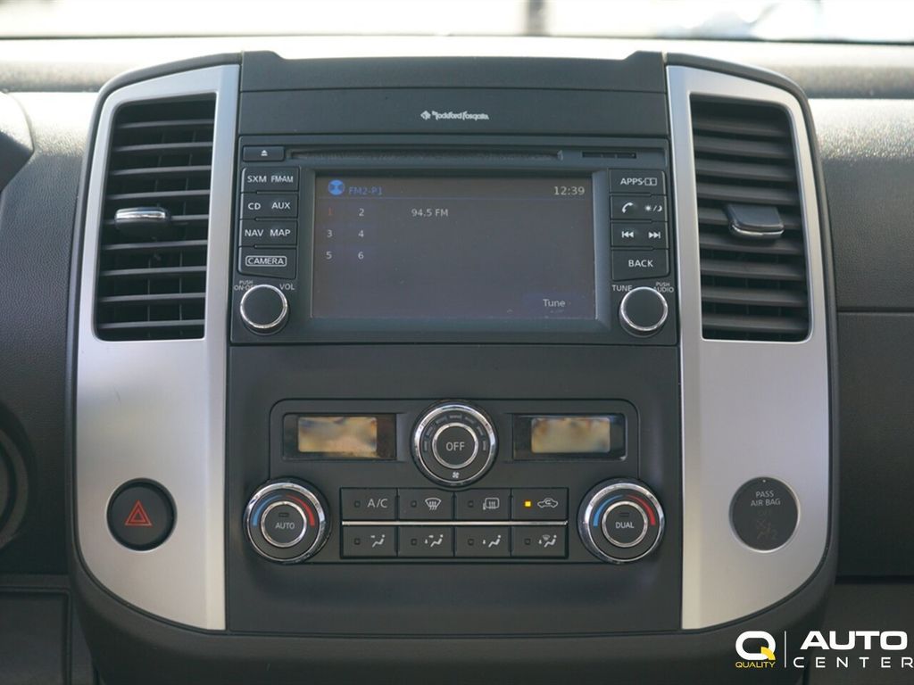 2017 Nissan Frontier Crew Cab 4x4 PRO-4X Automatic - 23094991 - 17