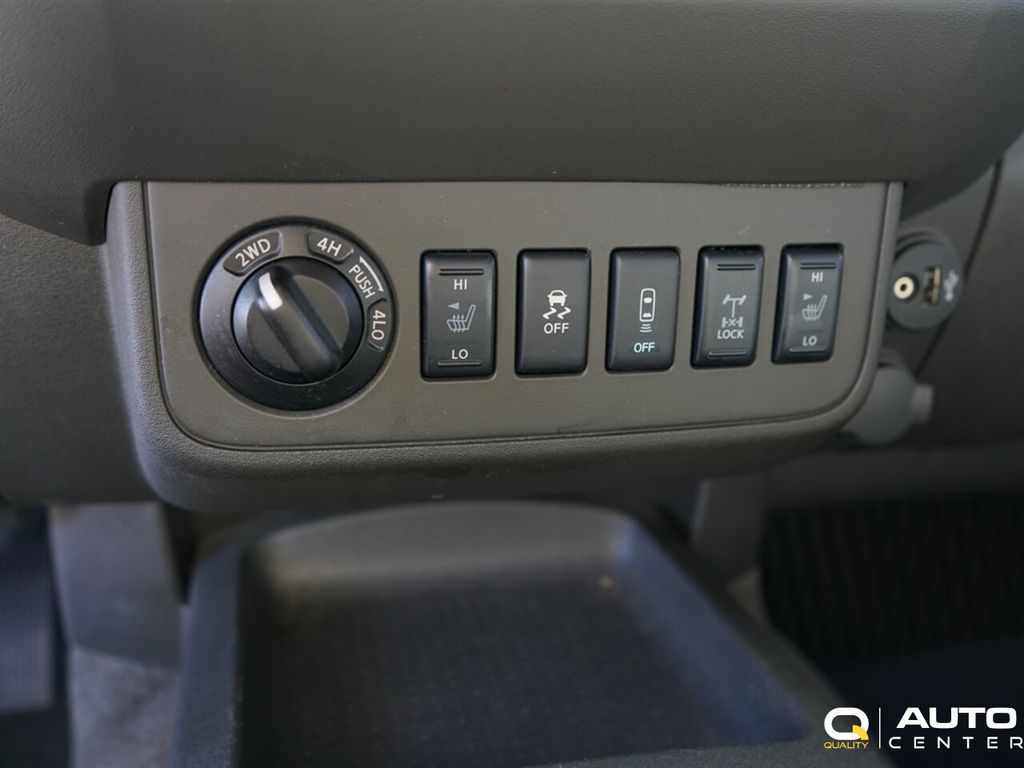 2017 Nissan Frontier Crew Cab 4x4 PRO-4X Automatic - 23094991 - 22