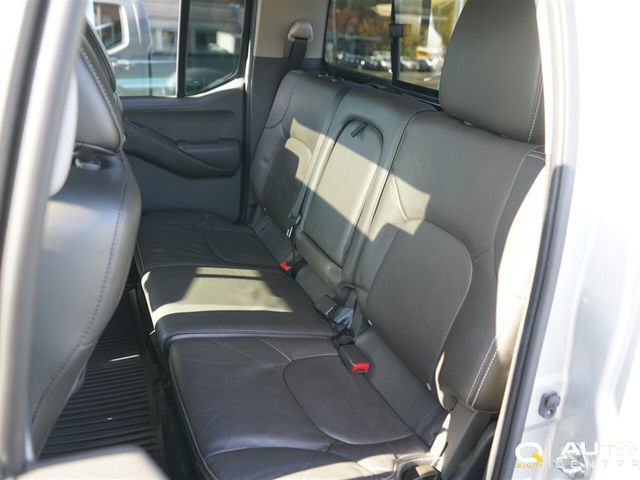 2017 Nissan Frontier Crew Cab 4x4 PRO-4X Automatic - 23094991 - 26