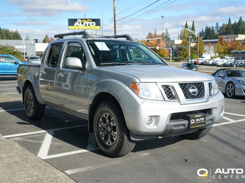 2017 Nissan Frontier Crew Cab 4x4 PRO-4X Automatic - 23094991 - 3