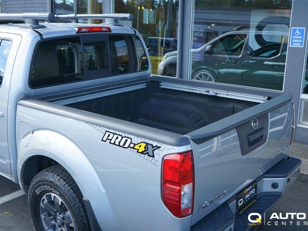 2017 Nissan Frontier Crew Cab 4x4 PRO-4X Automatic - 23094991 - 7