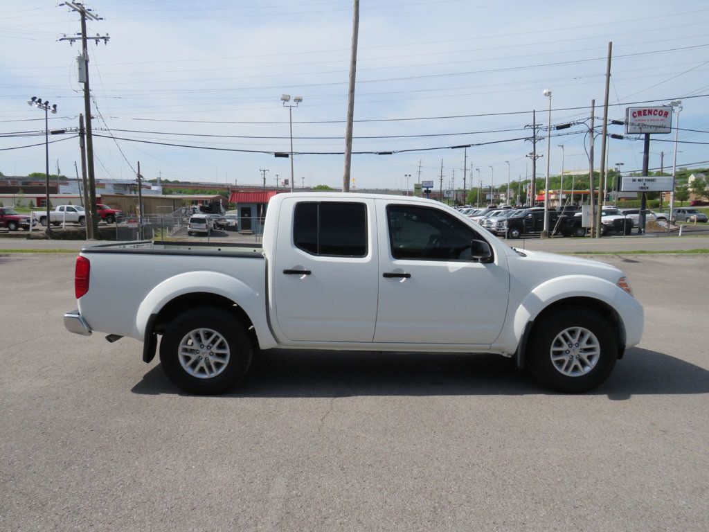 2017 Nissan Frontier Crew Cab 4x4 SV V6 Automatic - 22392284 - 4
