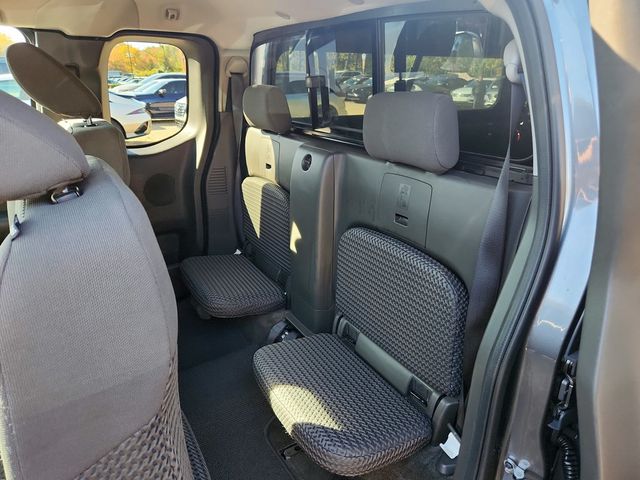 2017 Nissan Frontier King Cab 4x2 SV Automatic with Hardtop Canopy Tonneau Cover - 22941996 - 20