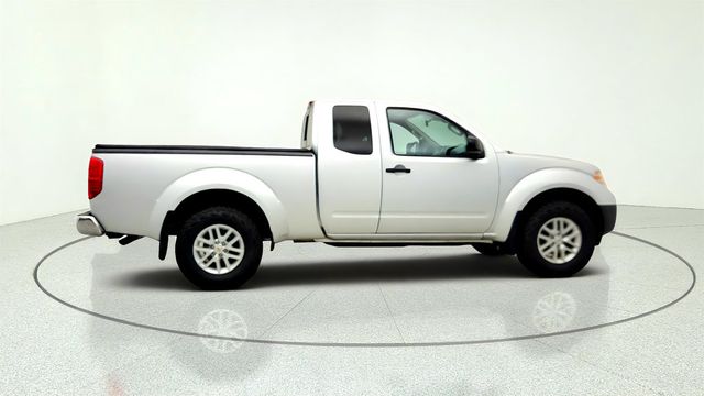2017 Nissan Frontier King Cab 4x4 SV V6 Automatic *Ltd Avail* w/ Trailer Hitch Pkg - 23048577 - 3