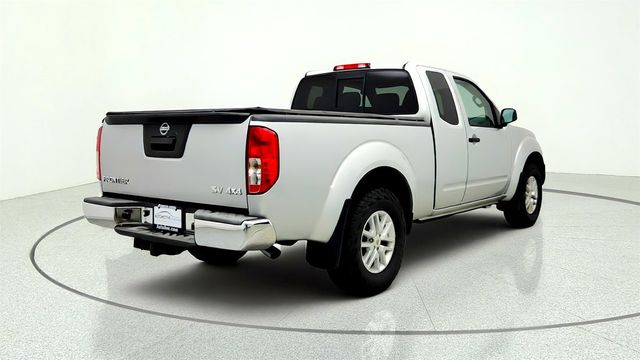 2017 Nissan Frontier King Cab 4x4 SV V6 Automatic *Ltd Avail* w/ Trailer Hitch Pkg - 23048577 - 4