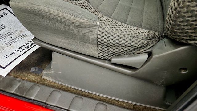 2017 Nissan Frontier King Cab 4x4 SV V6 Automatic *Ltd Avail* w/ Value Truck Package - 22977827 - 10