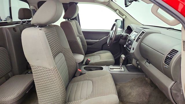 2017 Nissan Frontier King Cab 4x4 SV V6 Automatic *Ltd Avail* w/ Value Truck Package - 22977827 - 22