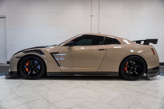 2017 Nissan GT-R Premium AWD - 22978380 - 7