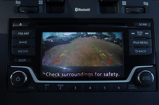 2017 Nissan Leaf  - 22980416 - 36