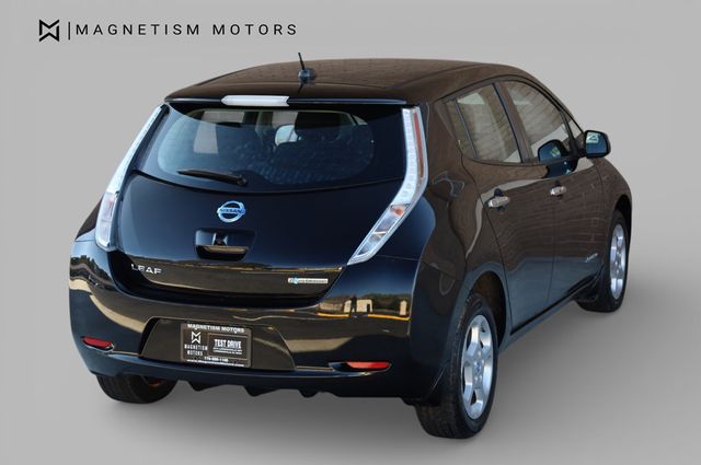 2017 Nissan Leaf S Hatchback - 22980416 - 6