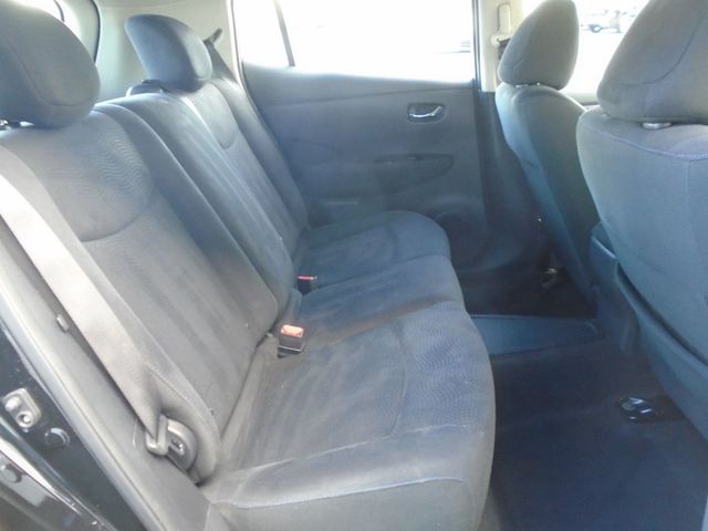 2017 Nissan Leaf SV Hatchback - 22942052 - 30