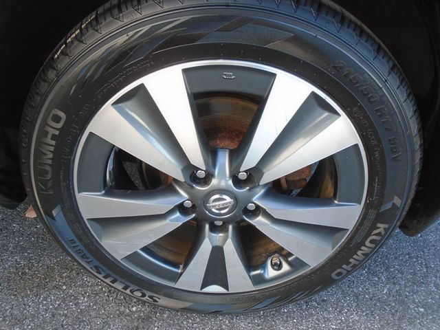 2017 Nissan Leaf SV Hatchback - 22942052 - 40