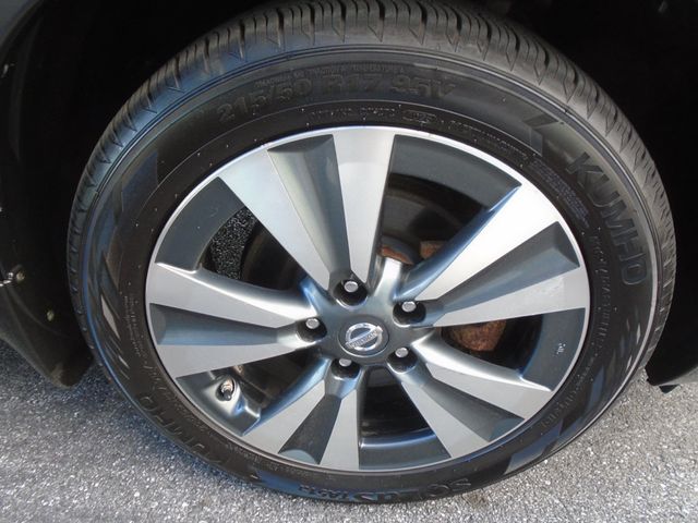 2017 Nissan Leaf SV Hatchback - 22942052 - 42