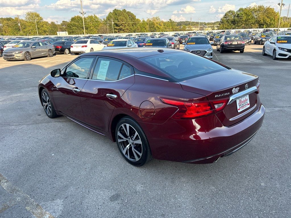2017 Nissan Maxima photo 6