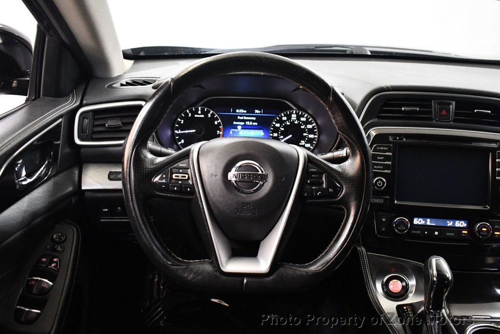 2017 Nissan Maxima SV photo 22