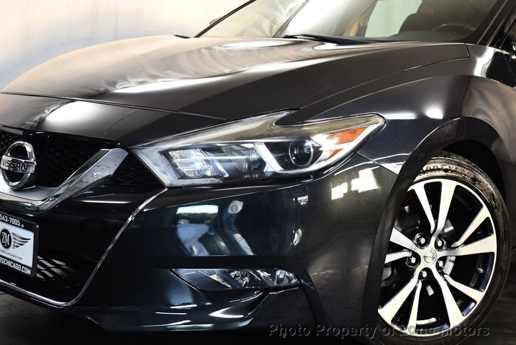 2017 Nissan Maxima SV photo 3