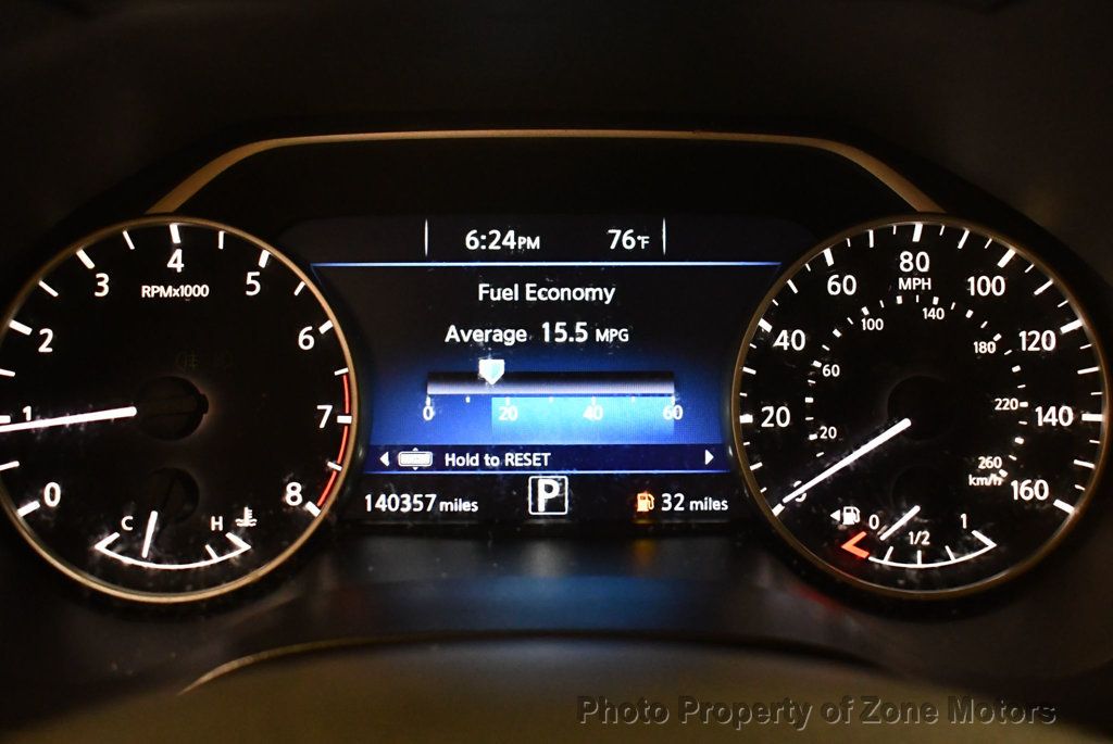 2017 Nissan Maxima SV photo 27