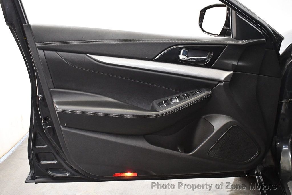 2017 Nissan Maxima SV photo 7