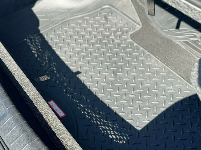 2017 Nissan Maxima Platinum 3.5L - 22887320 - 24