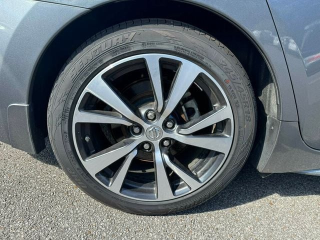 2017 Nissan Maxima Platinum 3.5L - 22887320 - 28