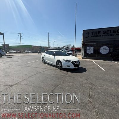 2017 Nissan Maxima