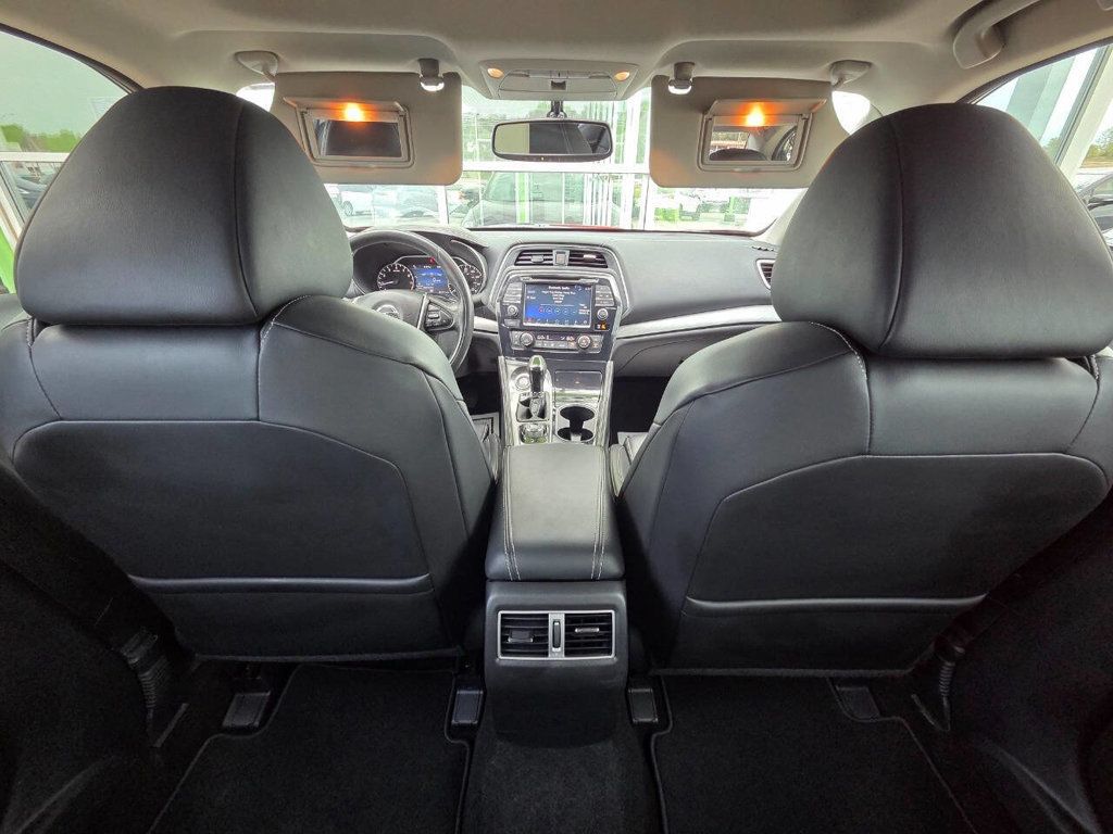 2017 Nissan Maxima SL photo 20