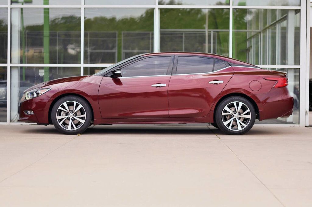 2017 Nissan Maxima SL photo 4