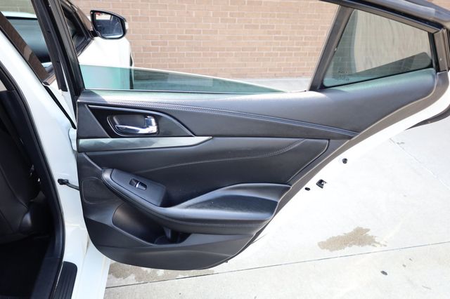 2017 Nissan Maxima SR 3.5L - 22879759 - 19