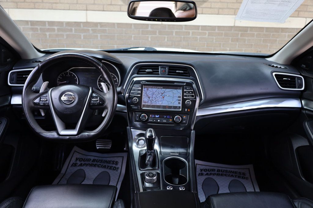 2017 Nissan Maxima SR photo 25